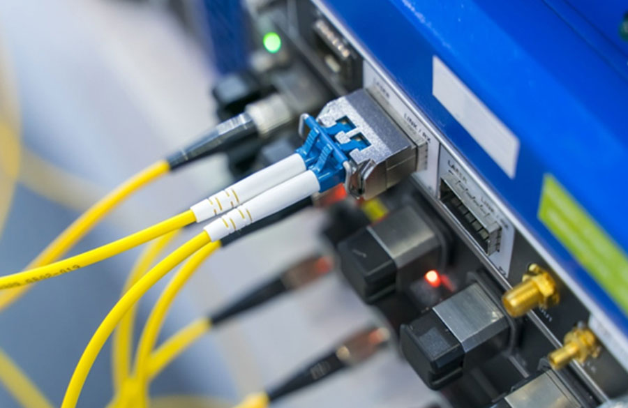Fiber Optic Connectors: Bridging the Gap in Long-Haul Communications